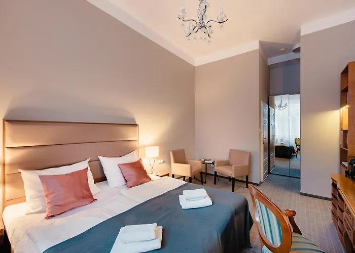 Old Town Aparthotel 3*