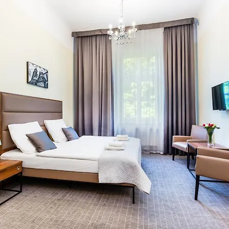 Old Town Apartahotel
