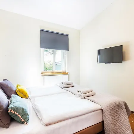 Apartahotel Old Town 3*