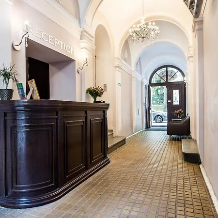 Old Town Apartahotel Cracovia