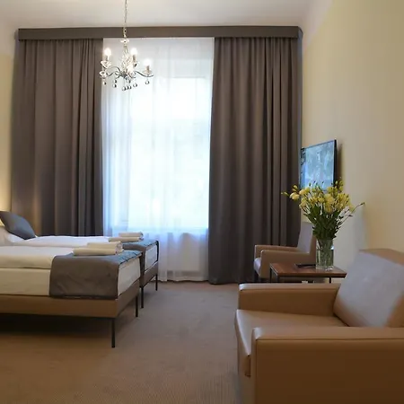 Apartahotel Old Town 3*