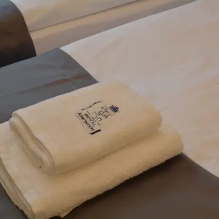 Apartahotel Old Town 3*
