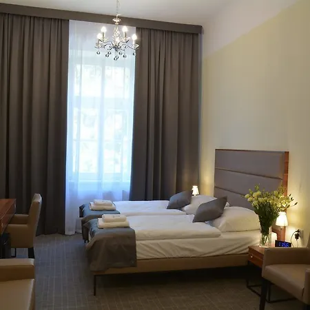 Old Town 3* Cracovia