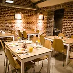 Old Town Apartahotel 3*