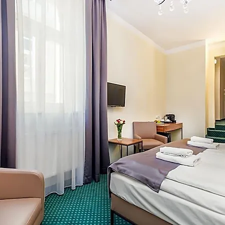 Old Town 4*