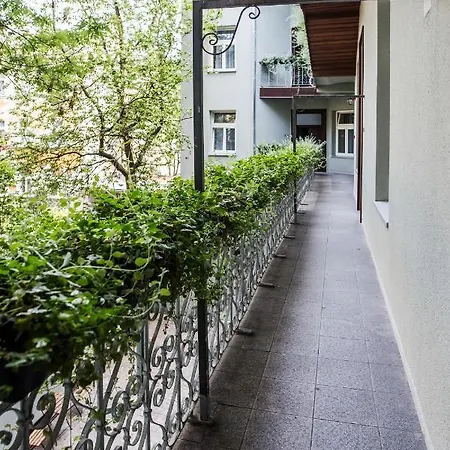 Hotel apartamentowy Old Town 3*